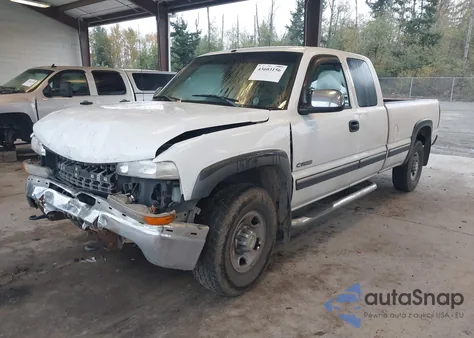 2000 Chevrolet Silverado 2500 Ls/Lt from USA, damaged, VIN 1GCGK29U8YE286379